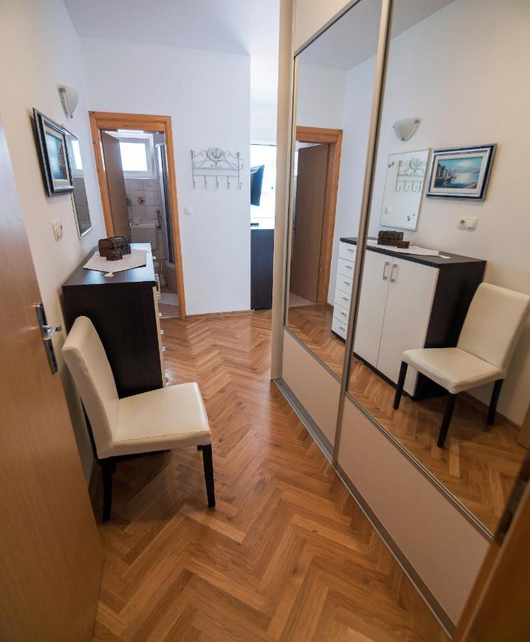 M. De Dominisa 5 Appartement Rab Town Buitenkant foto
