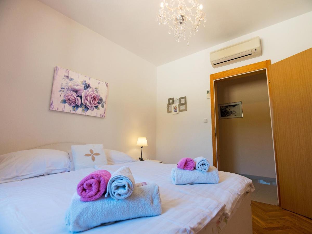 M. De Dominisa 5 Appartement Rab Town Buitenkant foto