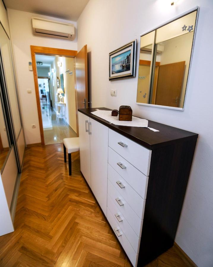 M. De Dominisa 5 Appartement Rab Town Buitenkant foto
